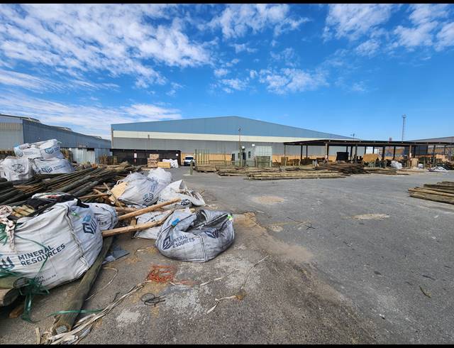 4,000M² INDUSTRIAL YARD TO LET IN ROODEKOP